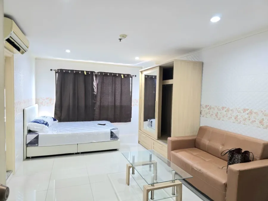 Condo for rent, Lumpini Ville Sukhumvit 77, ready to move in, affordable price. I'm telling you, if you miss out, you'll regret it later.