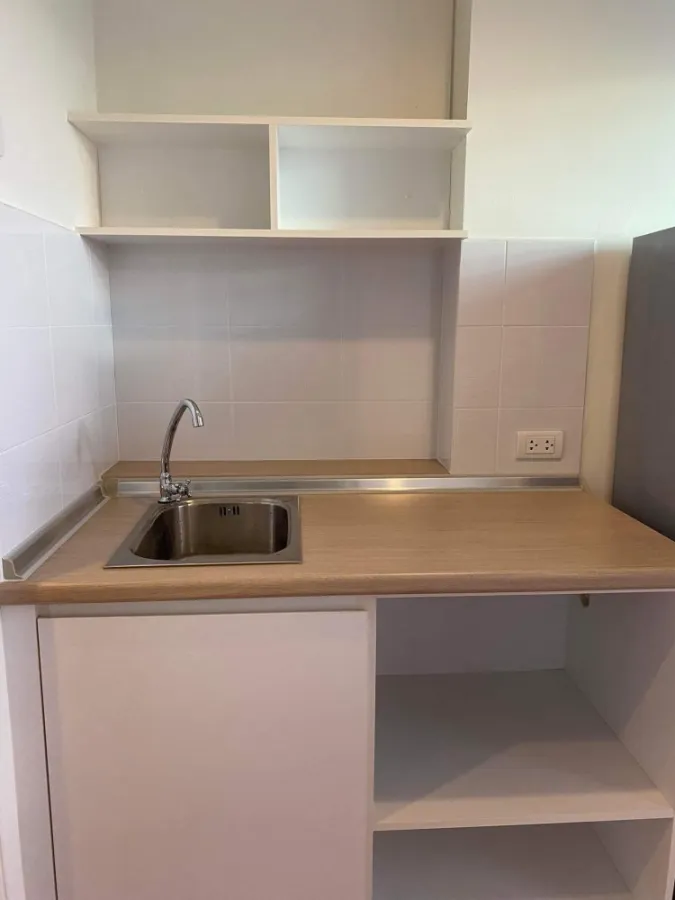 Condo for rent, Lumpini Park Petchkasem 98, nice room, high floor, good view, reasonable price, you can't miss it.