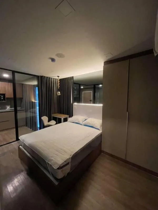 คอนโดใหม่ล่าสุด ติด ม.กรุงเทพ อยู่ยังไงก็ไม่ out ให้เช่า KAVE TOWN SPACE แต่งสวยพร้อมอยู่ รีบเลย
