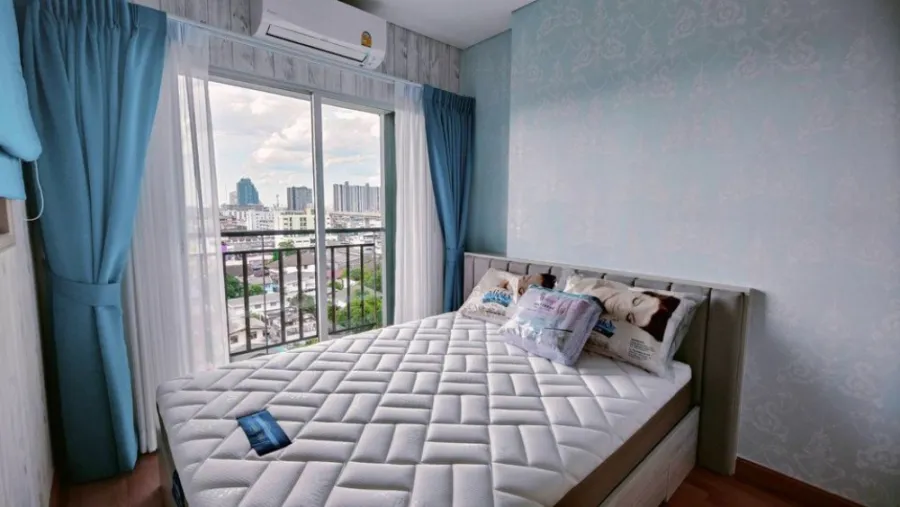 For rent Lumpini Place Taopoon Interchange Built-in in the whole room Modern and vintage style, must be reserved.