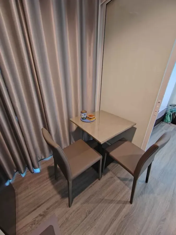 For rent: The Trust @ BTS Erawan, high floor, fully furnished, affordable price, reserve now!