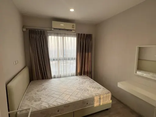 For rent: Plum Condo Central Station phase 1, ready to move in, 33rd floor, high view, don't miss it.