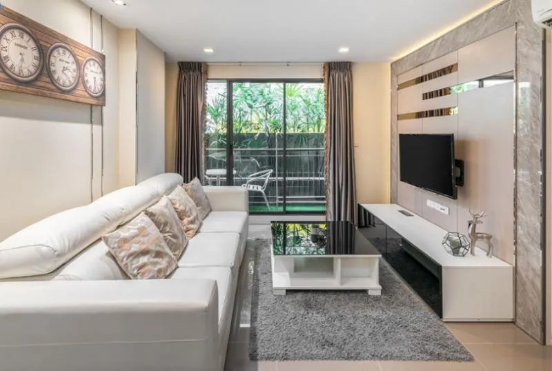 ขาย/เช่า คอนโด Mirage 27 ชั้น 2 วิวสระ ตกแต่งสวยมาก พร้อมอยู่ ห้ามพลาด