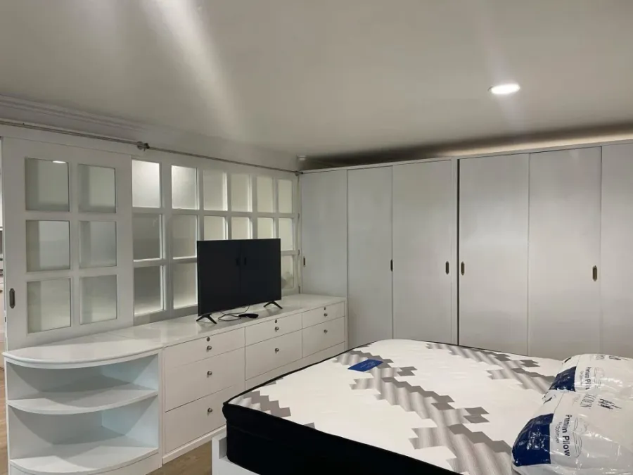 ให้เช่า Condo Diamond Tower ห้องพร้อมอยู่ ชั้นสูง เฟอร์พร้อม กว้างขวางจองเลย
