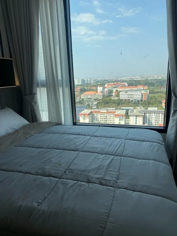 For rent: Modiz Avantgarde, 22nd floor. Beautiful room, fully furnished. Book now!