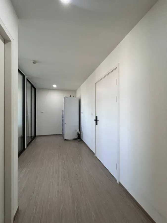 For sale or rent: Wela Ramkhamhaeng 186. 1 bedroom, 1 bathroom. Spacious living area, beautiful city views, bright and airy. Book now!