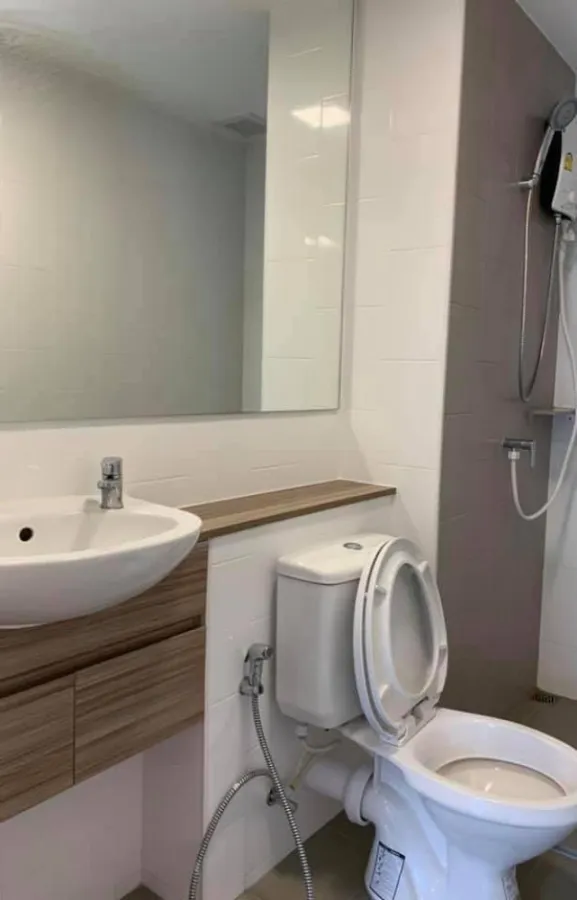 For rent, Plum Condo Rangsit Alive Phase 1, beautiful room, good view, beautiful decoration, clean room, don't miss it. Hurry up to reserve.