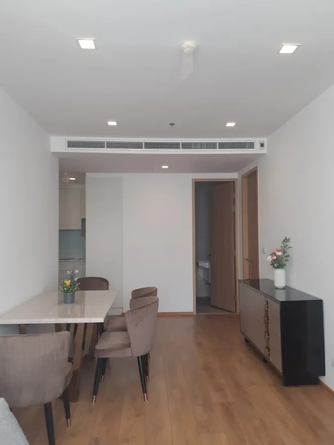 Condo for sale, rent, Noble Bee Sukhumvit 33, high floor, ready to move in room. Fully furnished, convenient to travel