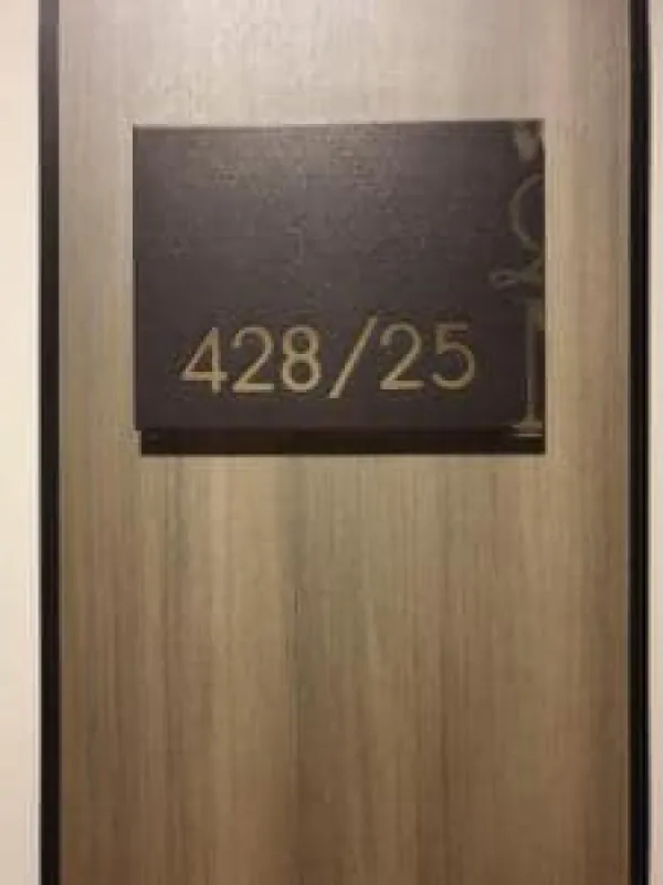 ขาย Whizdom Avenue Ratchada-Ladprao 1 ห้องนอน 1 ห้องน้ำ เฟอร์นิเจอร์พร้อมเข้าอยู่ รีบจองก่อนหลุดมือ