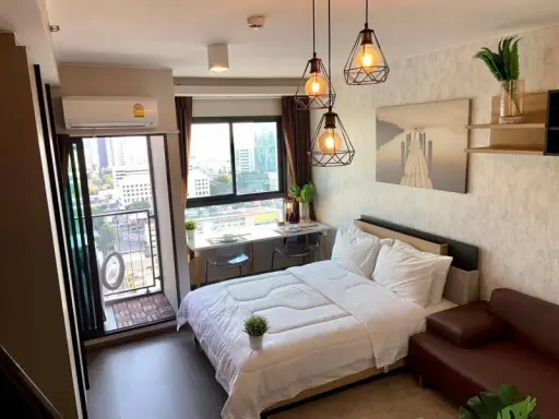 Urgent for rent !! Ideo Sukhumvit 93 Condo, corner unit, high floor, good location, close to the source of food, don't miss !!