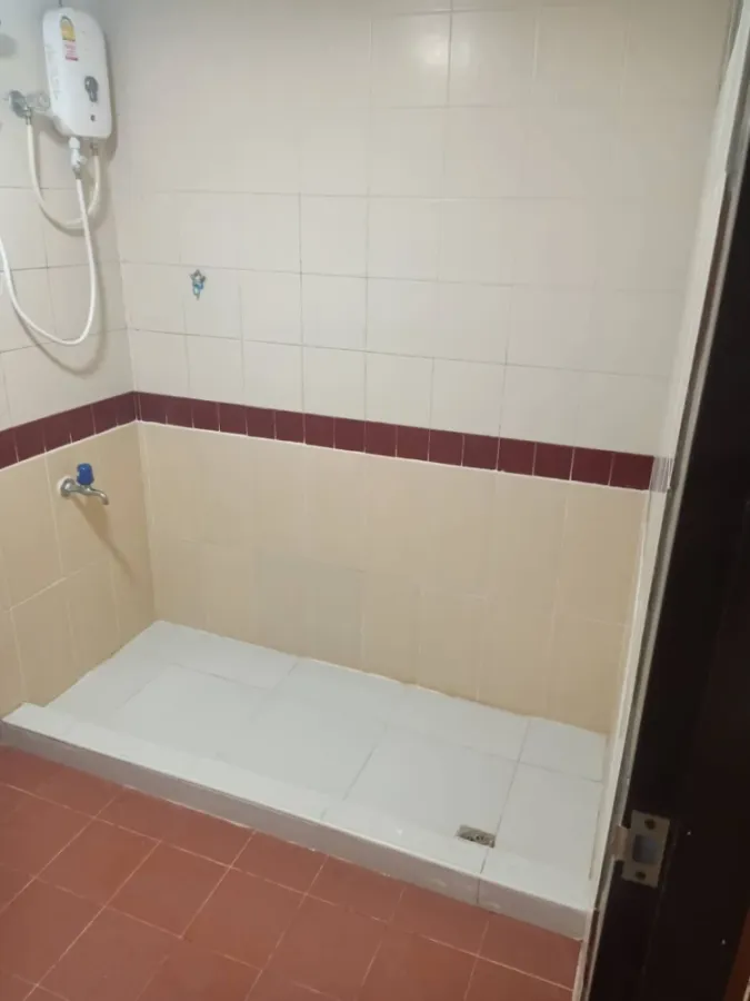 Ratchada City Condo for rent, 3rd floor, nice room, comes with complete decorations, reserve now.