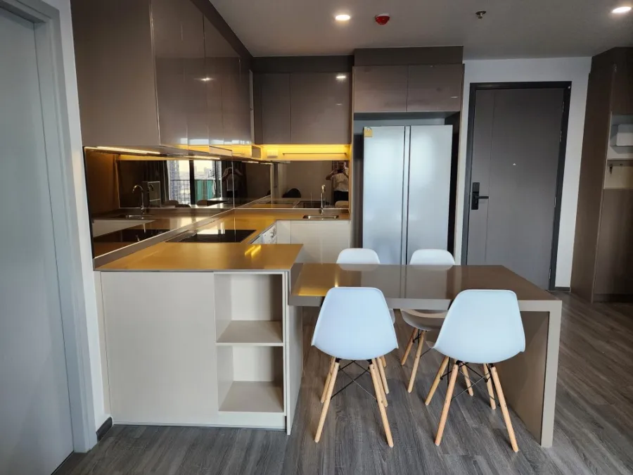 For rent!! Condo Ideo Chula Samyan, luxury condo room, 25th floor, located in the heart of the city, ready to move in, don't miss it!!