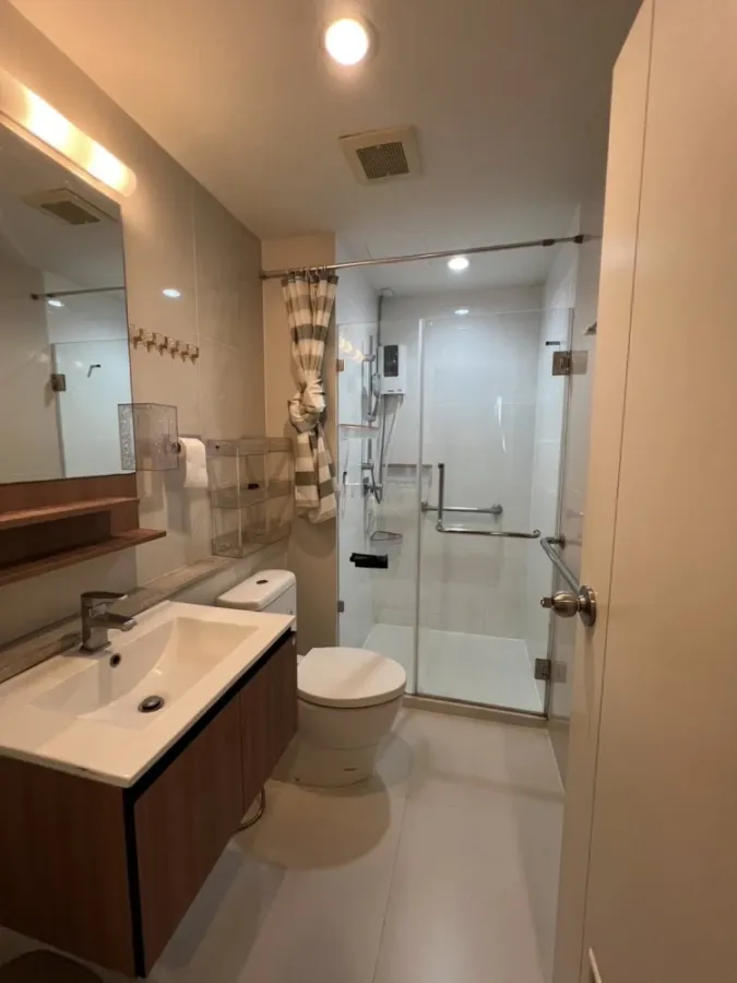 For Rent: Fuse Chan-Sathorn, Spacious, Ready-to-Move-in Unit on a High Floor. Book Now!