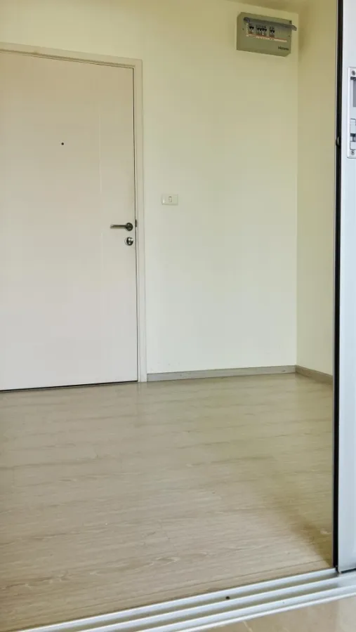 For sale: Aspire Sathorn-Taksin (Timber Zone), empty room, complete facilities, high view, book now.