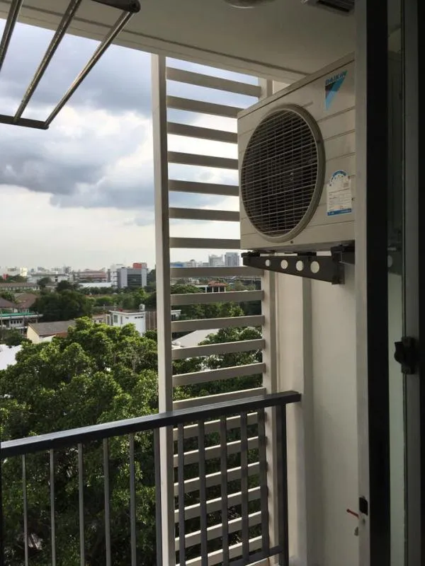 Super satisfying, Condo DEN Vibhavadi for rent, beautiful room, fully furnished, very good view, 2 bedrooms, book now. If you are slow, you will miss it.