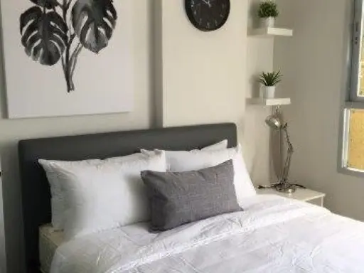 Sell ​​Condo DBura Phran Nok project, fully furnished room Nice, clean white tone Hurry up to reserve and own it.