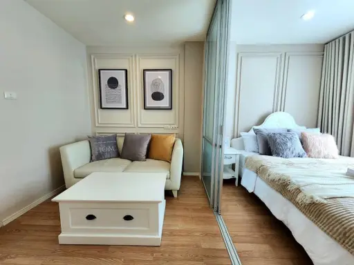 Sell Lumpini Ville On Nut-Pattanakarn, 7th floor, fully furnished room wall covering the whole room Beautiful like this. Hurry up to reserve.
