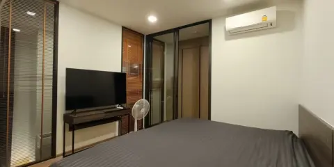ขาย ให้เช่า เซ็นทริค รัชโยธิน วิวสวนโครงการและรถไฟฟ้า ห้อง duplex เพดานสูง 6.2 เมตร ห้องสวย ต้องจอง