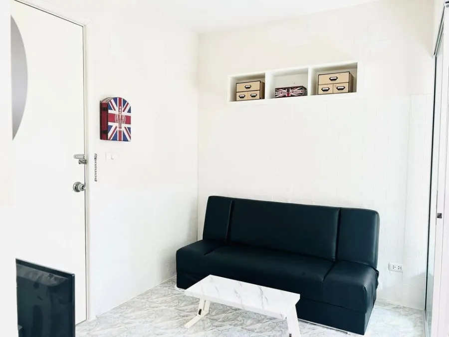 For rent, Plum Condo, Bang Yai Station, good ventilation, quiet, private, with a lot of wallpaper, book now.