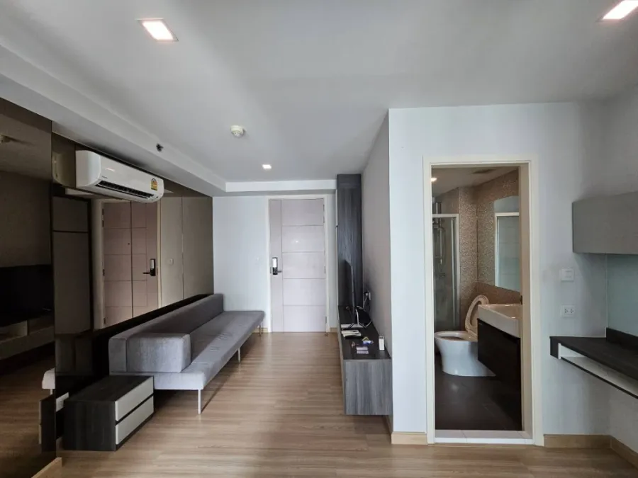 ให้เช่าคอนโด Knightsbridge skycity สะพานใหม่ ห้องพร้อมอยู่ เฟอร์ เครื่องใช้ไฟฟ้าครบ ราคาดีสุด จองเลย อย่ารอช้า