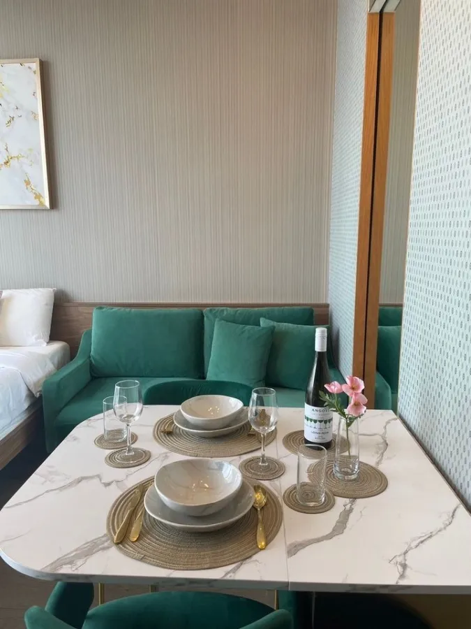 Condo for rent or sale, Park 24 Origin Phrom Phong, nice decorated room, high floor, view of Benjakitti Park. You must hurry and reserve.