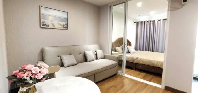 ให้เช่า Regent Home Sukhumvit 81 ห้องชั้น 4 มาพร้อมเฟอร์นิเจอร์ครบครัน วิวสระว่ายน้ำ จองเลย images