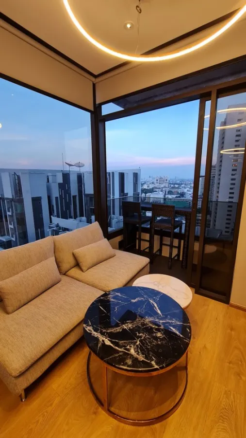 ให้เช่า The Fine Bangkok Thonglor-Ekamai ทิศเหนือ ชั้น 21 วิวเมืองแจ่มๆ ห้องตกแต่งสุดปัง ห้ามพลาด