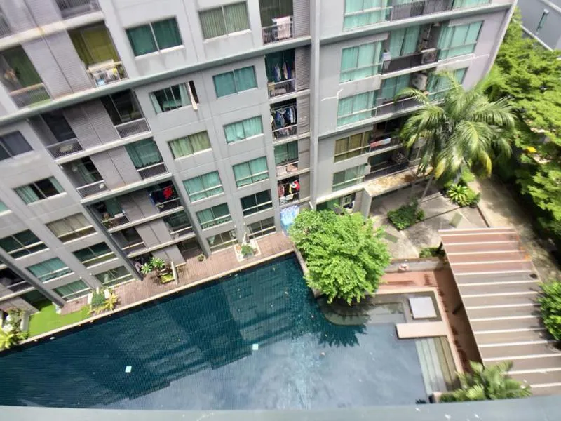 Sell / rent !! Condo A Space Play Sutthisan - Ratchada, spacious room, pool view, cool, open to the wind.