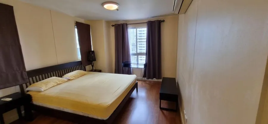 ขาย One X Sukhumvit 26 ชั้น 15 ห้องกว้างสุดๆ มาพร้อมทีวีจอใหญ่จุใจ โซฟานั่งสบายมาก พลาดแล้วจะเสียใจ