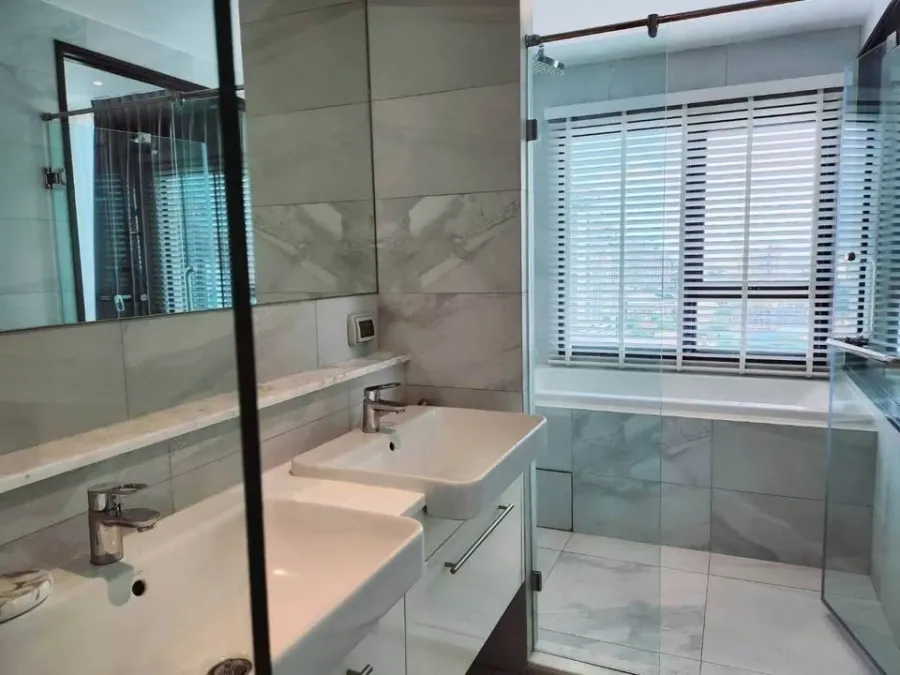For rent!! Rhythm Ekkamai Condo, 22nd floor, beautiful room, fully furnished, ready to move in. Reserve now!!