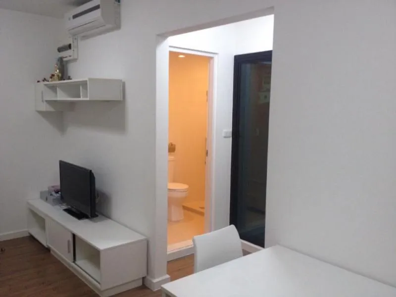 Selling Icon Do Ngamwongwan, 2 floors, 5 large rooms, 2 bedrooms, 2 bathrooms, fully furnished. Ready to move in