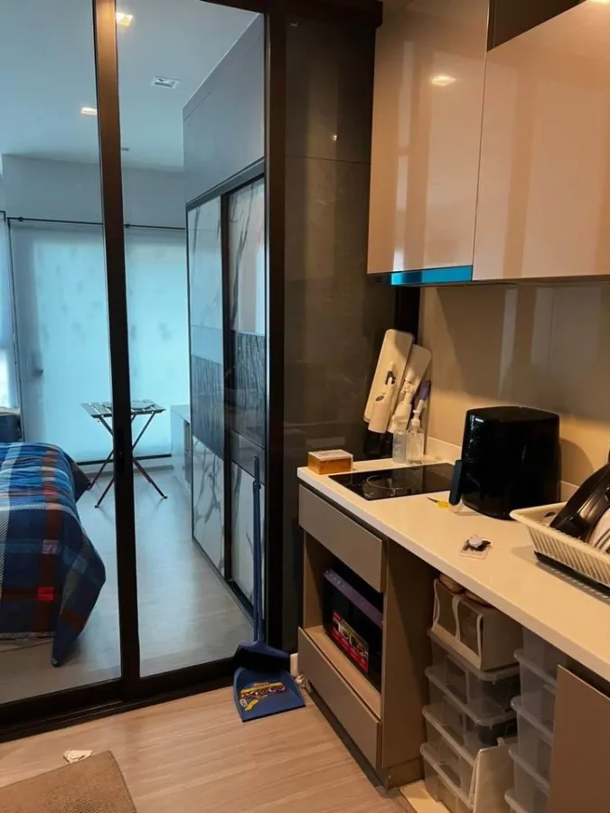 ขาย ไลฟ์ สุขุมวิท 62 ผนัง Wallpaper ทั้งห้อง ระบบภายในห้องเป็นระบบ Smart Home ไม่จองคือพลาดมาก