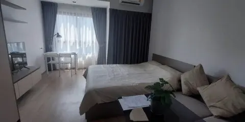 For rent Ideo Rama 9 Asoke ชั้น 20 ได้วิวสูง มาพร้อมสิ่งอำนวยความสะดวกครบ รีบมาจองเลยจ้า