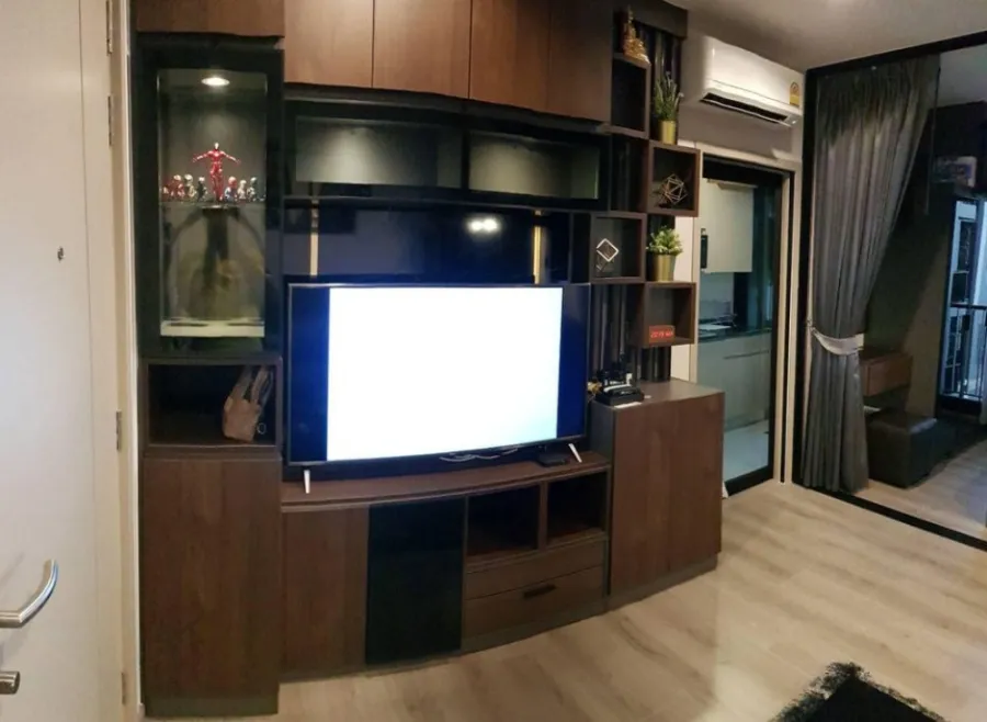 ขาย/ให้เช่า คอนโด The Politan Rive ชั้น สูง วิวสระว่ายน้ำ พร้อมเครื่องใช้ไฟฟ้าครบ ดีแบบนี้ไม่จองพลาด
