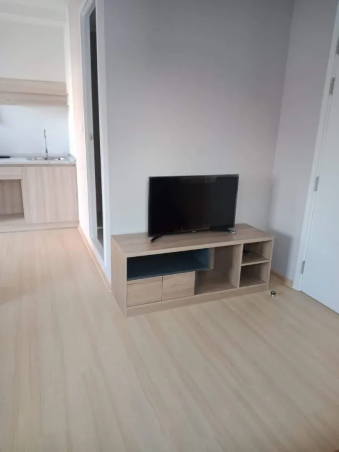 For sale, for rent, Plum Condo Chaengwattana Station, corner room, open view, divided into proportions, good price, must reserve now.