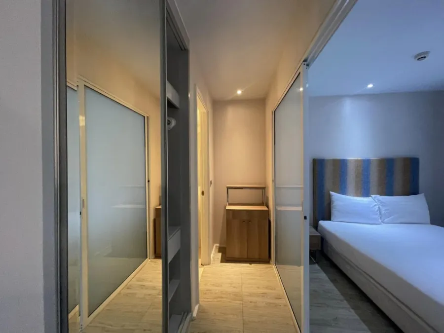 For rent: Atlantis Condo Resort Pattaya (Jomtien), 2 large bedrooms, swimming pool view, very chill, must be arranged.
