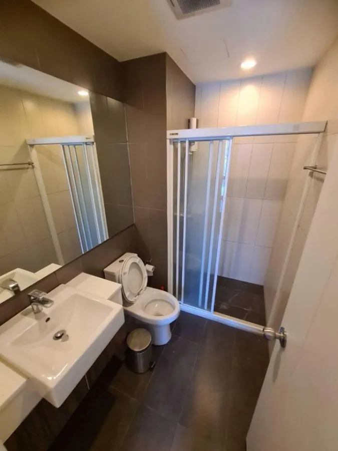 Condo for rent, Centric Ratchada-Huay Kwang, 12th floor, clear outside view Partition room is extremely proportional. If interested, hurry up and rese