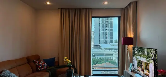 ให้เช่า The Room Sukhumvit 62 ชั้น 7 วิวเมือง มองเห็นรถไฟฟ้า Fully Furnished พร้อมอยู่ 100% images