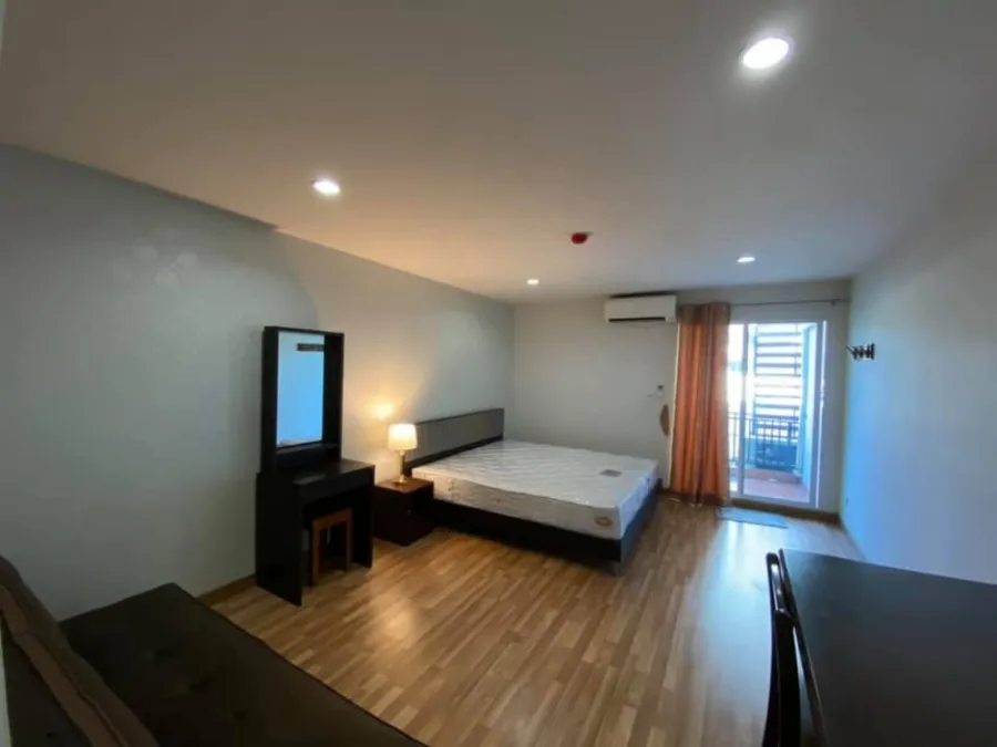 Condo for rent, Regent Home 20, Prachachuen 16, 2nd floor, Building A, garden view, good location, ready to move in, reasonable price, don't wait.