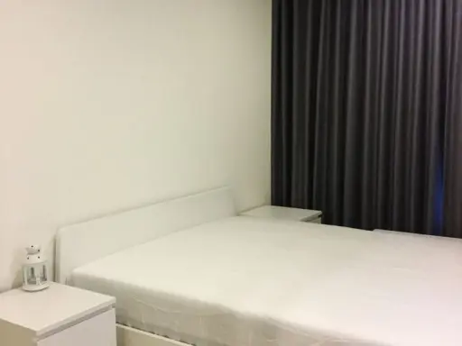 For rent Life Asoke, ready to move in, fully furnished, complete with electrical appliances, just bring your suitcase and move in.