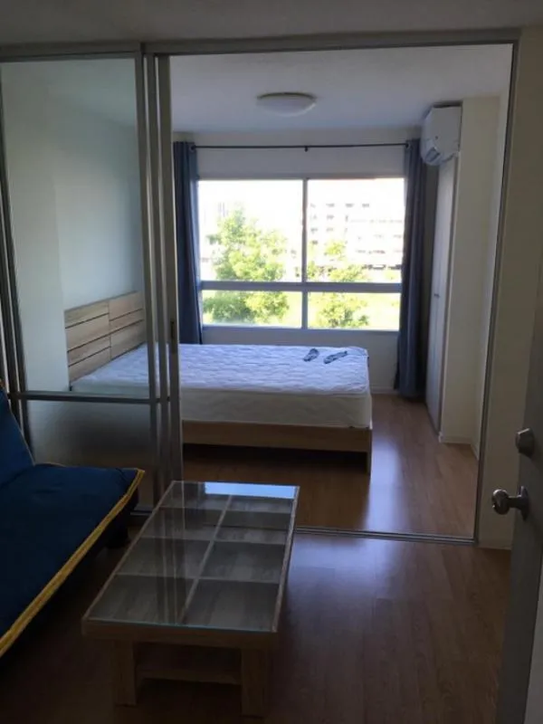 Urgent for rent !! Condo Lumpini Ville On Nut - Ladkrabang, swimming pool view, good location, fully furnished, book now !!