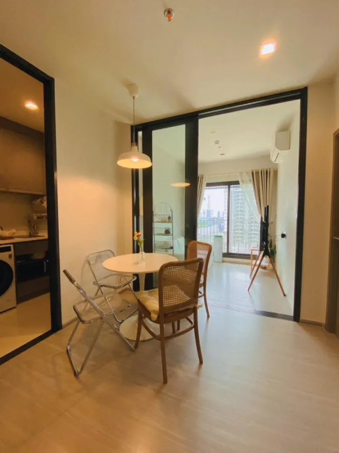 ให้เช่า Lift Asoke Hype ห้องกว้าง กั้นเป็นสัดส่วน ตกแต่งดูดีมีสไตล์สุดๆ รีบย้ายเข้าอยู่เลย ด่วนๆ