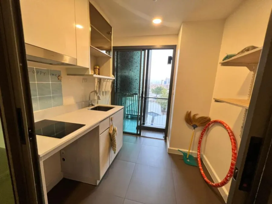 ขาย คอนโด เมโทร ลักซ์ โรสโกลด์ พหลฯ-สุทธิสาร ห้องโล่ง สามารถตกแต่งเพิ่มได้ ทิศตะวันออก วิวเมือง