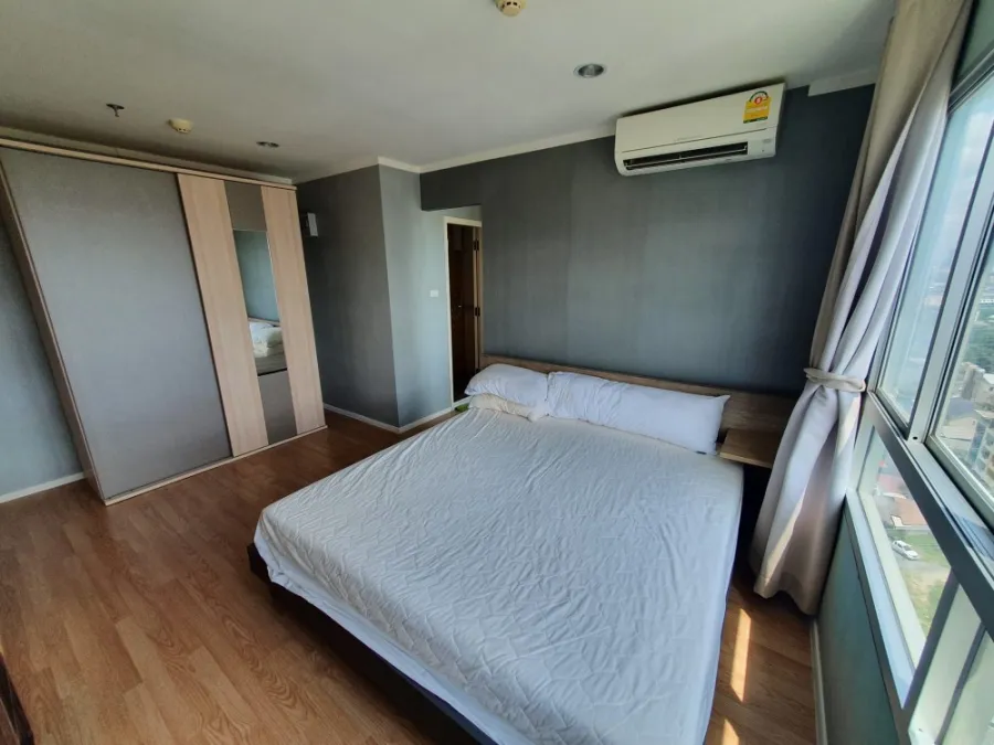 Condo for sale/rent Lumpini Ville Prachachuen-Phongphet 2, super wide room, 17th floor, clear view, hurry up to reserve.