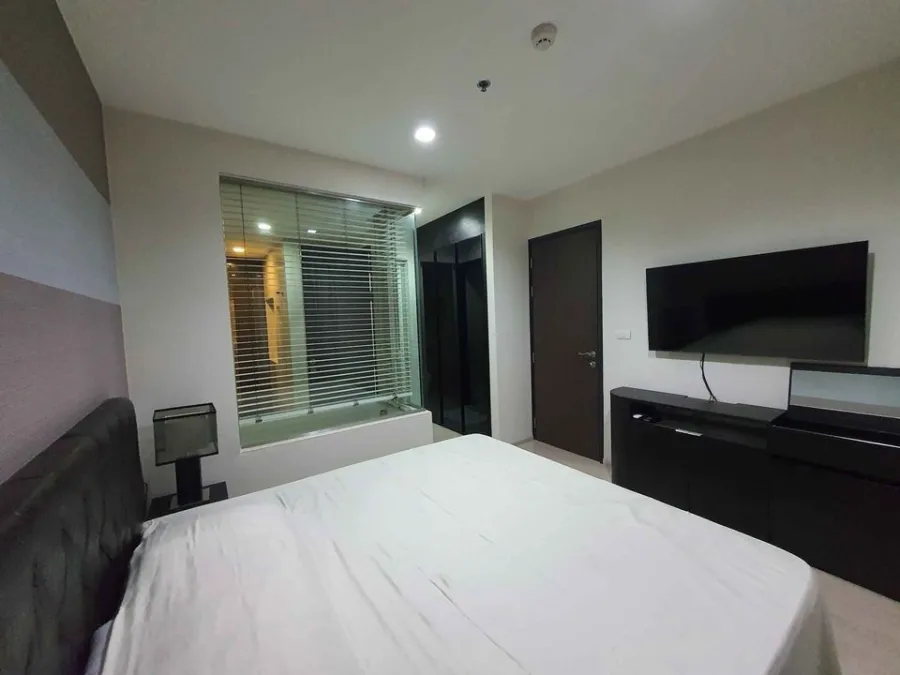 ขาย Rhythm Sukhumvit 44/1 ชั้น 8 วิวสวน ห้องกว้าง กั้นเป็นสัดส่วน โซฟานั่งสบาย พลาดแล้วจะเสียใจ