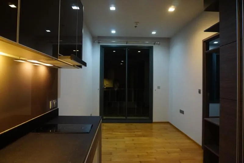 - For Sale - Condo Keyne by Sansiri, clean new room, luxury style, gold location, but friendly price Hurry to become the owner
