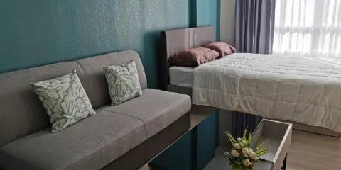 ให้เช่าห้องแต่งสวย dcondo campus เฟส3 วิวสระเห็นเต็มๆตา ในราคาย่อมเยาว์ เฟอร์ครบ ห้ามพลาด รีบด่วน