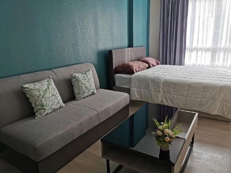 ให้เช่าห้องแต่งสวย dcondo campus เฟส3 วิวสระเห็นเต็มๆตา ในราคาย่อมเยาว์ เฟอร์ครบ ห้ามพลาด รีบด่วน