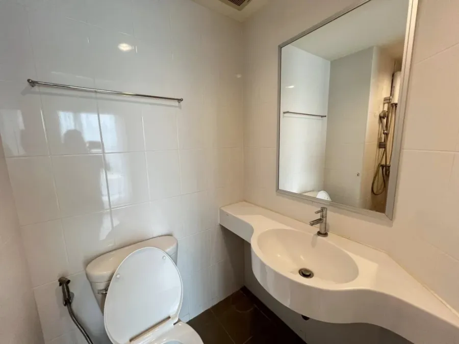 Condo for rent, Lumpini Park Phetkasem 98, high floor, ready to move in, fully furnished, reserve now.