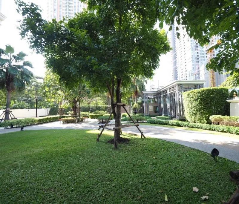 ขาย คอนโด คิว อโศก ทำเลดี ห้องสภาพสวย ชั้นสูง วิวดี พลาดไม่ได้แล้ว จองเลย